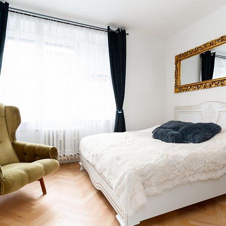 Kingdom Of 3 Roses Apartment ปราก ภายนอก รูปภาพ